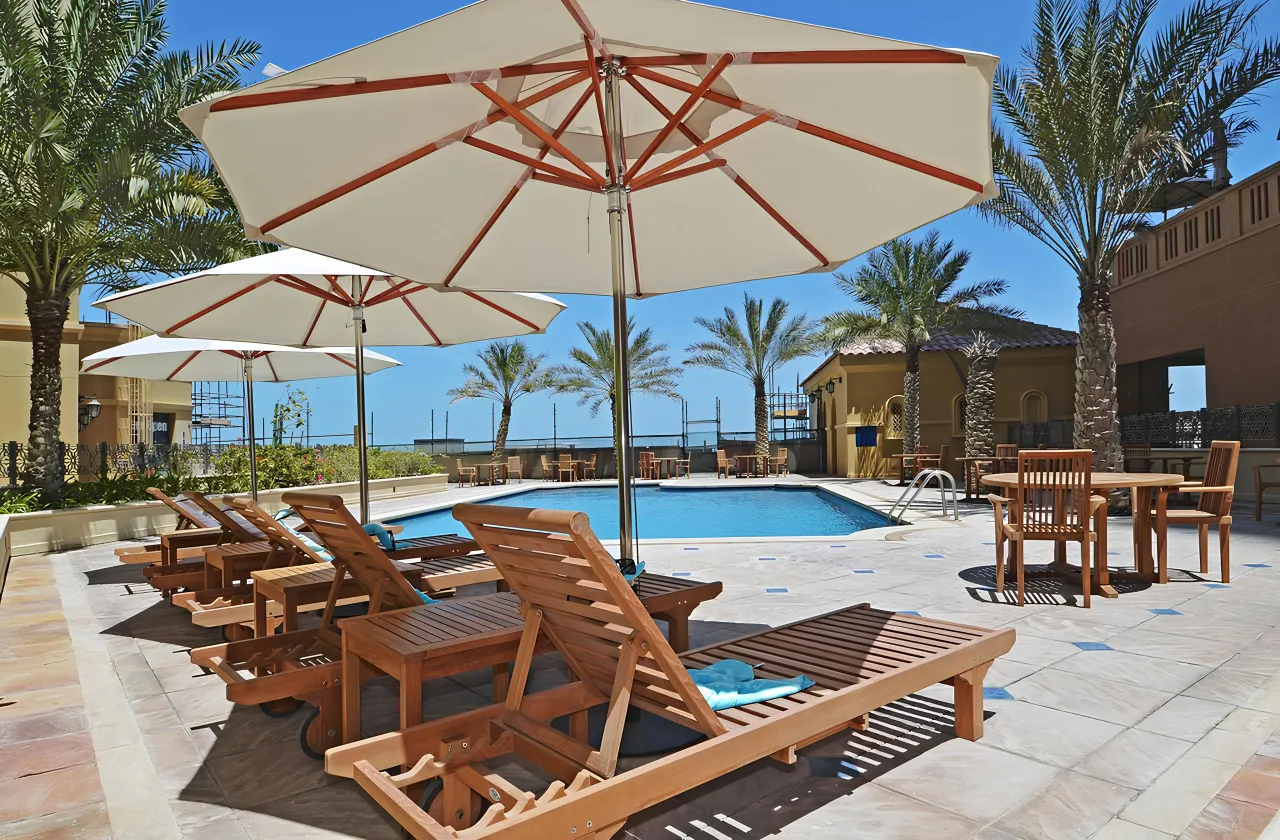 Amwaj 4